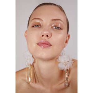 Zara Gold and White Floral Earrings